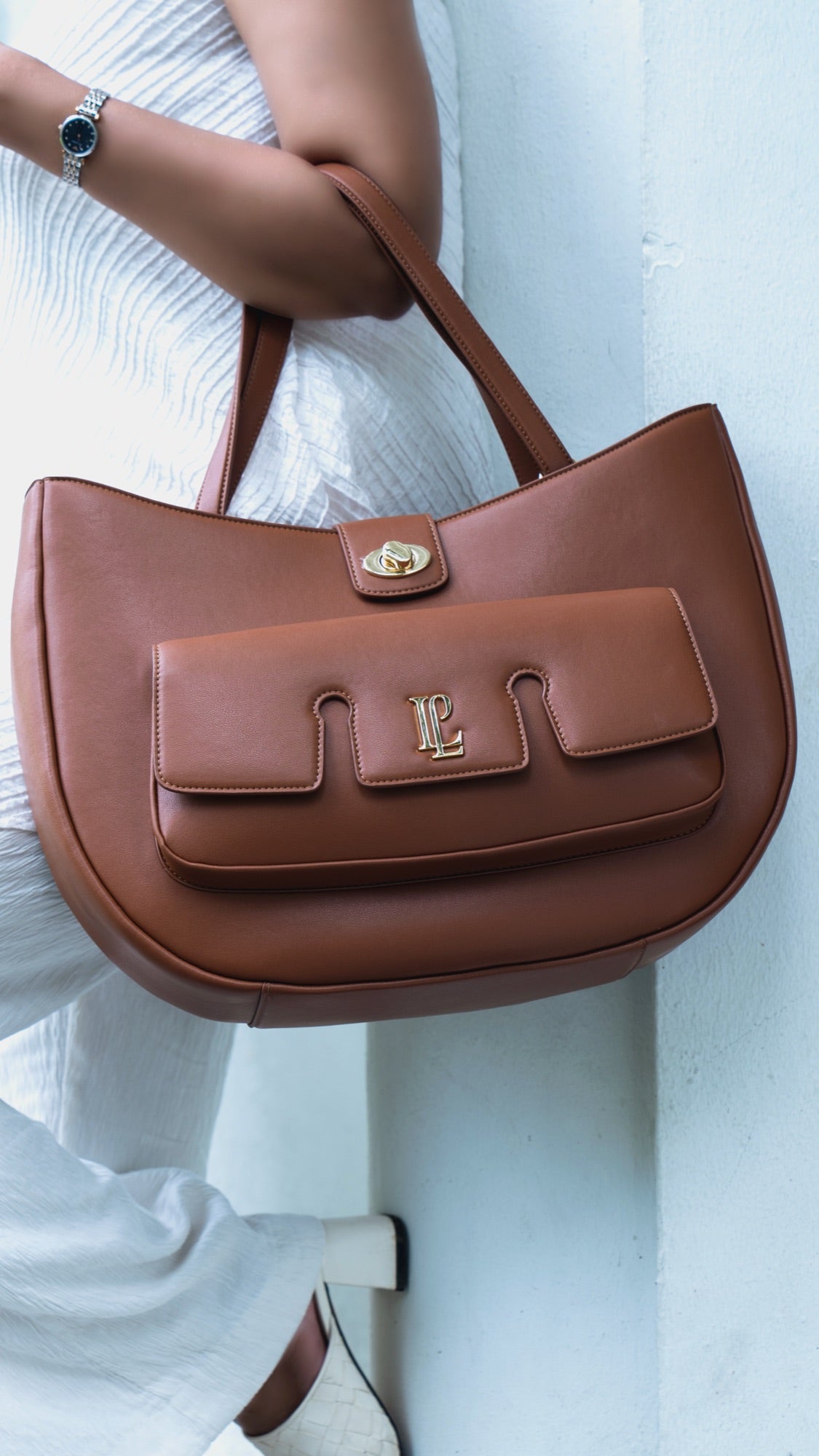 The Levain bag in Sienna caramel